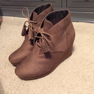 Brown booties with fringe tie